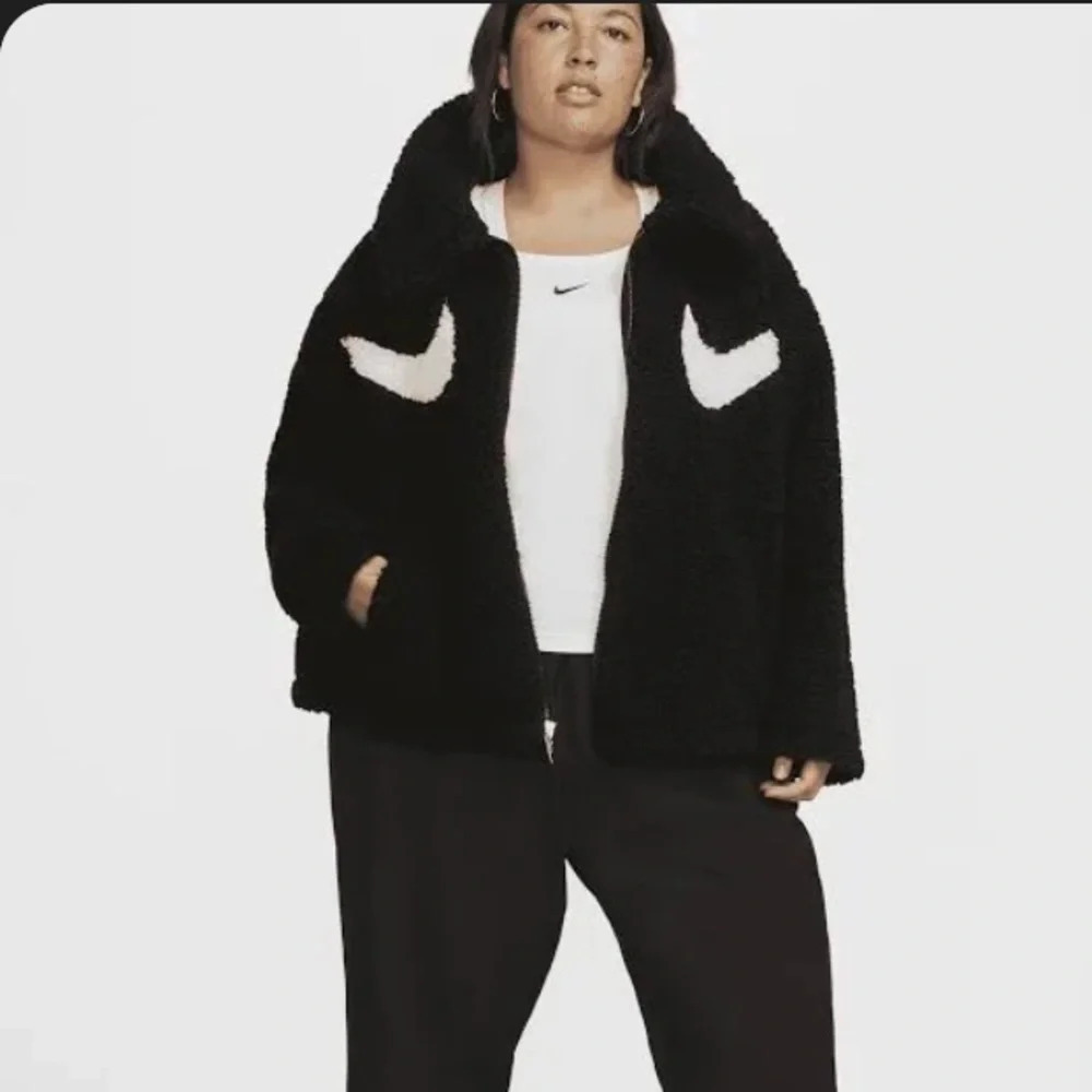 Nike Sherpa jacket logo athletic winter Holifay black & white check jacket xs